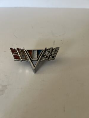 1964 1967 Chevrolet V8 Emblem OEM Impala Chevelle Corvette Cross