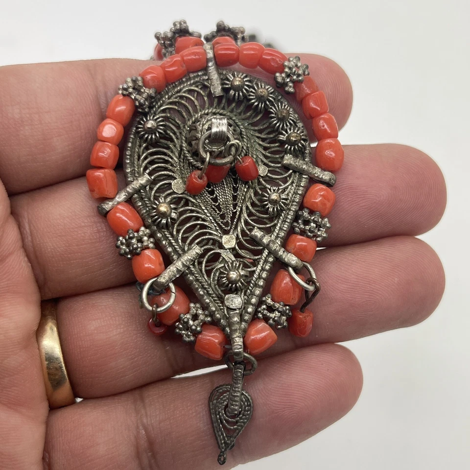 61 gramos de collar antiguo rojo sin teñir coral natural chino tribal cuentas joyería Foto 2 de 4