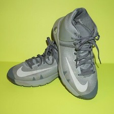 Nike KD Trey 5 Basketball Shoes Wolf Gray 853765-011 Sz 4.5Y Youth EUC KH