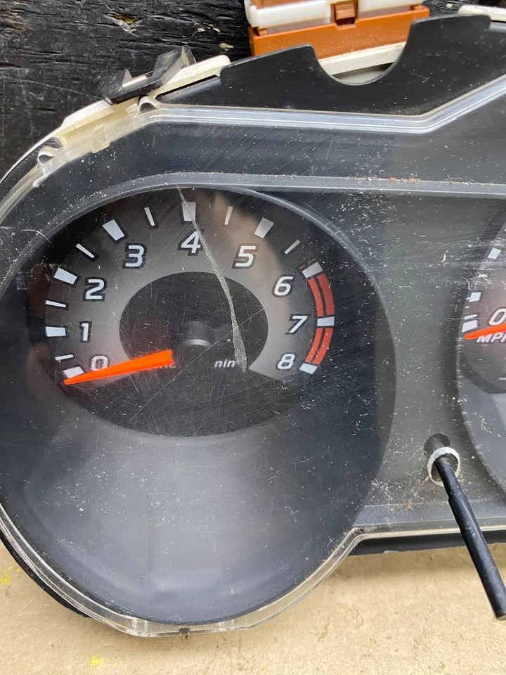 Instrumento velocímetro Nissan Pathfinder Xterra Cluster 2002-2003 OEM U5545 DG Foto 2 de 4