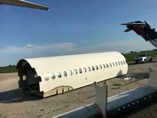 MD90 Aircraft, airplane fuselage sections
