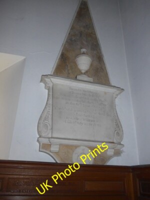 Foto 6x4 Heilige Dreifaltigkeit, Colton: Denkmal (8) Colton\/SD3186 um 2015