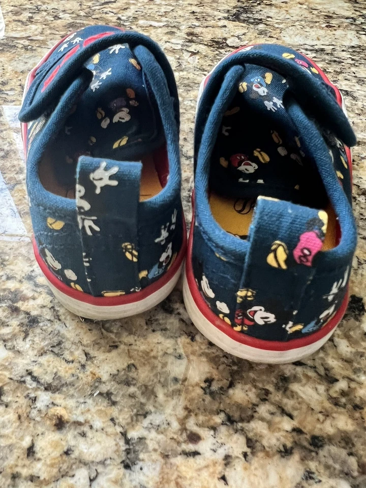 Disney Parks Kids Mickey Mouse Allover Print Canvas Sneakers Size 7/8 - Image 3 of 4