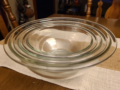 Vintage Set Of Clear Nesting Pyrex Bowls # 322 323 And 325 Great Condition!