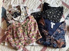 Lot Of 5 Pieces Women  s Clothing Size Medium , 4 Tops, 1 Jeans Size 10/30