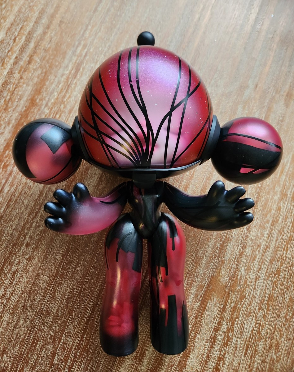 Authentic POP MART MEGA α SKULLPANDA 400% Red Crystal Limited