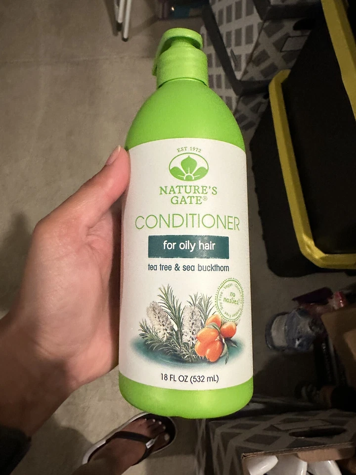 Nature's Gate Tea Tree Buckthorn Oily Hair Conditioner Vegan Pump 18 OZ - Image 2 of 3