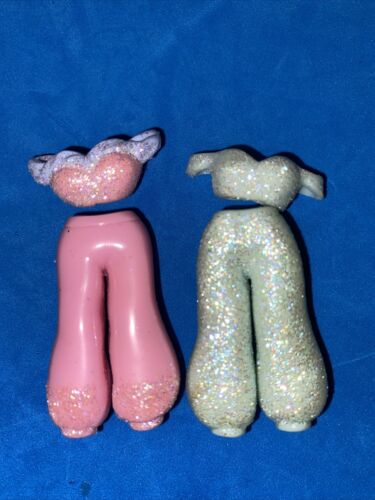 Adorable  Polly Pocket lot of Two Sets Of Genie Costumes Aqua And Pink - Picture 1 of 3