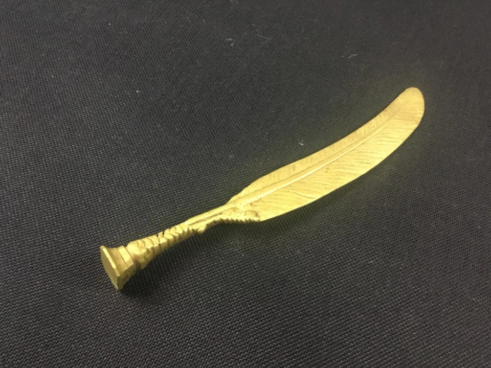 Coupe-papier formant cachet en bronze doré? Laiton ? serre d'aigle plume - Photo 3/4
