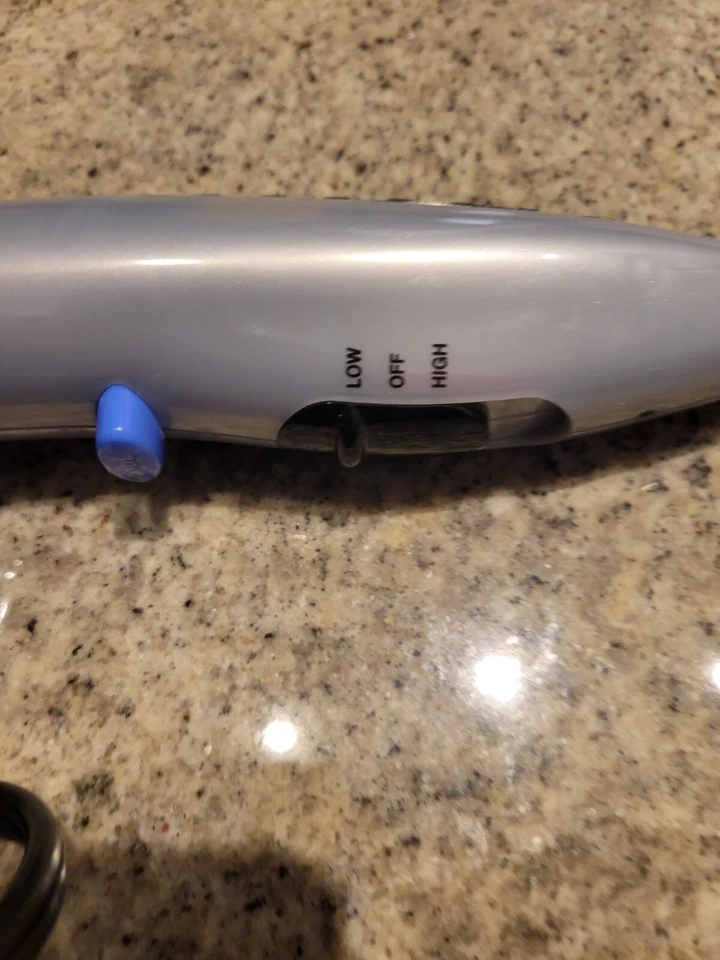 Conair 1875 Watt Hair Dryer with Ionic Technology Vintage Preowned Works Tested - Image 4 of 4