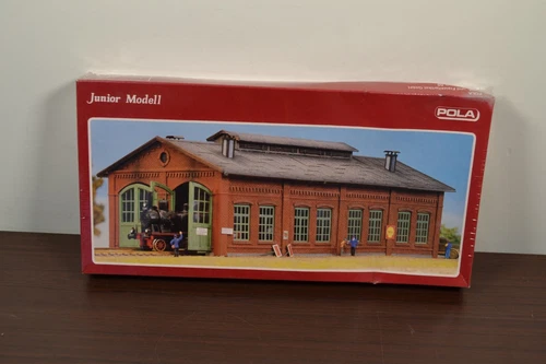 HO Scale POLA Double Engine Shed Model Kit HO 1020 - Factory Sealed - Picture 1 of 4