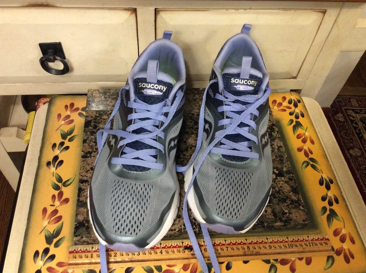 Saucony women s liteform 2025 miles running shoes