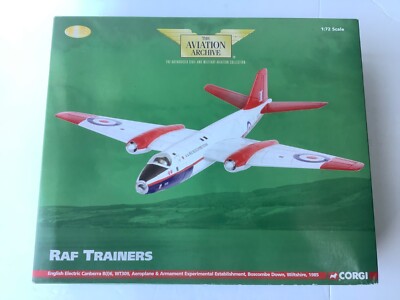 Corgi  AA34706 1:72 EE Canberra B.MK.(1)6 WT309 - A&AEE Boscombe Down 1985 MIB