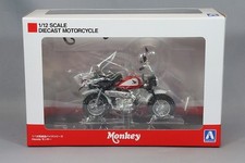 Modelo de motocicleta diecast Aoshima Skynet escala 1/12 Honda Monkey Fighting Red