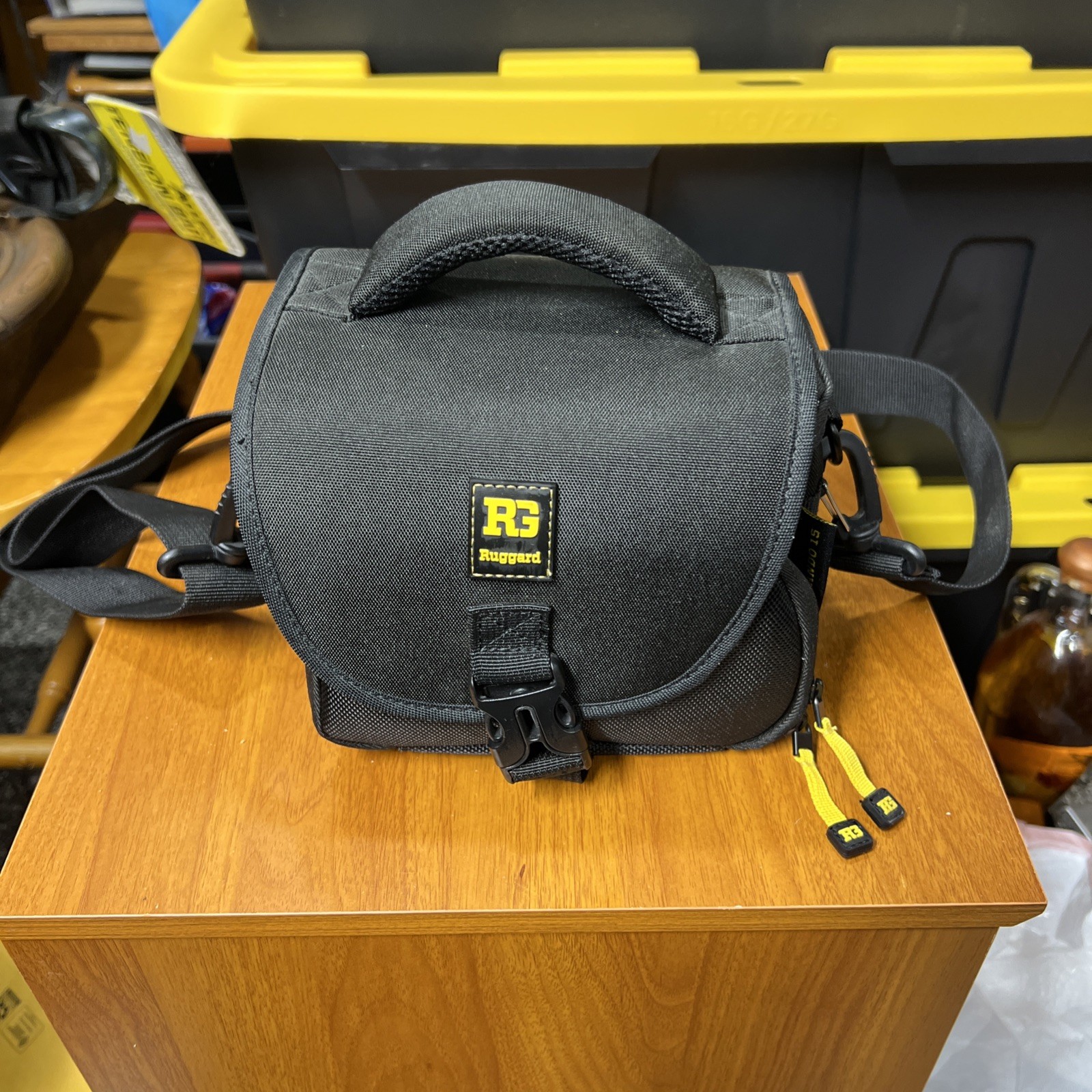 Ruggard Commando 15 Camera Bag with Shoulder Strap Black