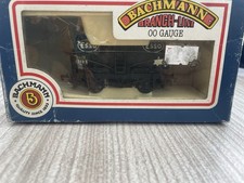 Bachmann 33-501 14 Ton Tank Wagon 3123 in Esso Petroleum Black Livery
