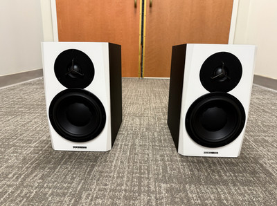 Dynaudio Pair of LYD 7 7 inch Powered Studio Monitor - White - Gently Used