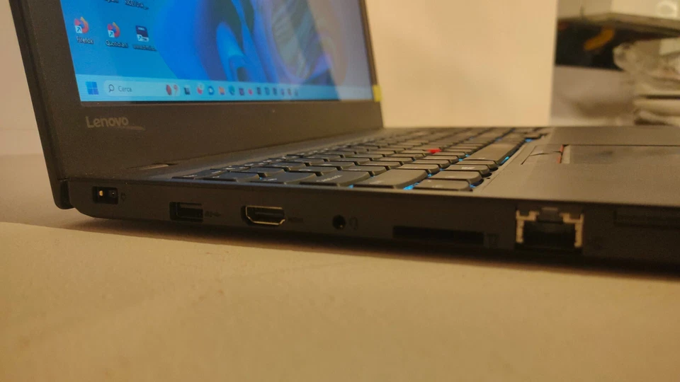 Lenovo ThinkPad T560 i5 SSD 2 TB 16GB Ram FULL HD - Immagine 3 di 4