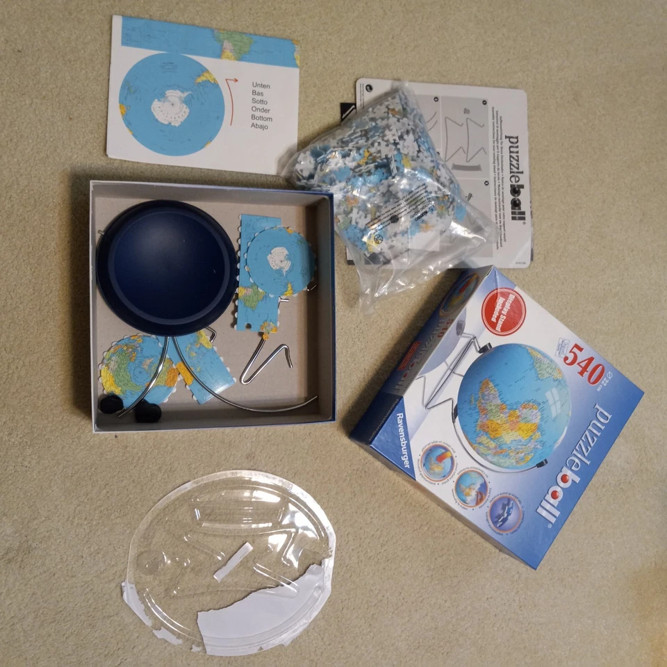 540 Piece 2007 Globe Jigssaw Puzzle Ball Ravensburg with two Stands for all ages - Image 3 of 3