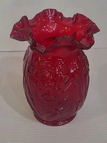 Vintage Fenton 8" Country Cranberry Glass Ruffled Edge Daffodil Vase