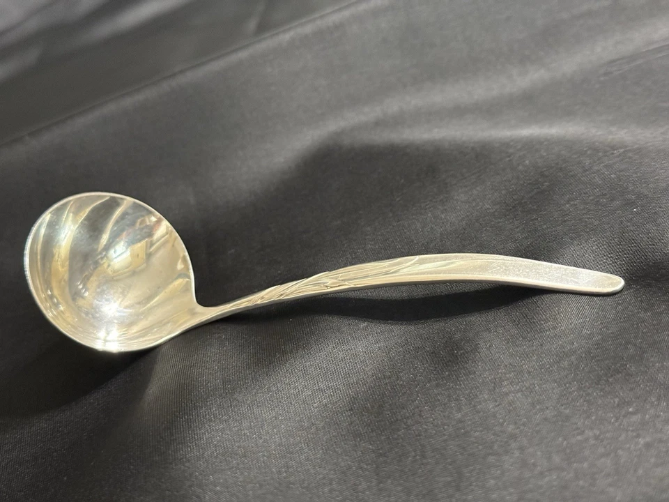 Cucharón de salsa Southwind by Towle de plata esterlina 6 3/8" para servir Foto 2 de 4