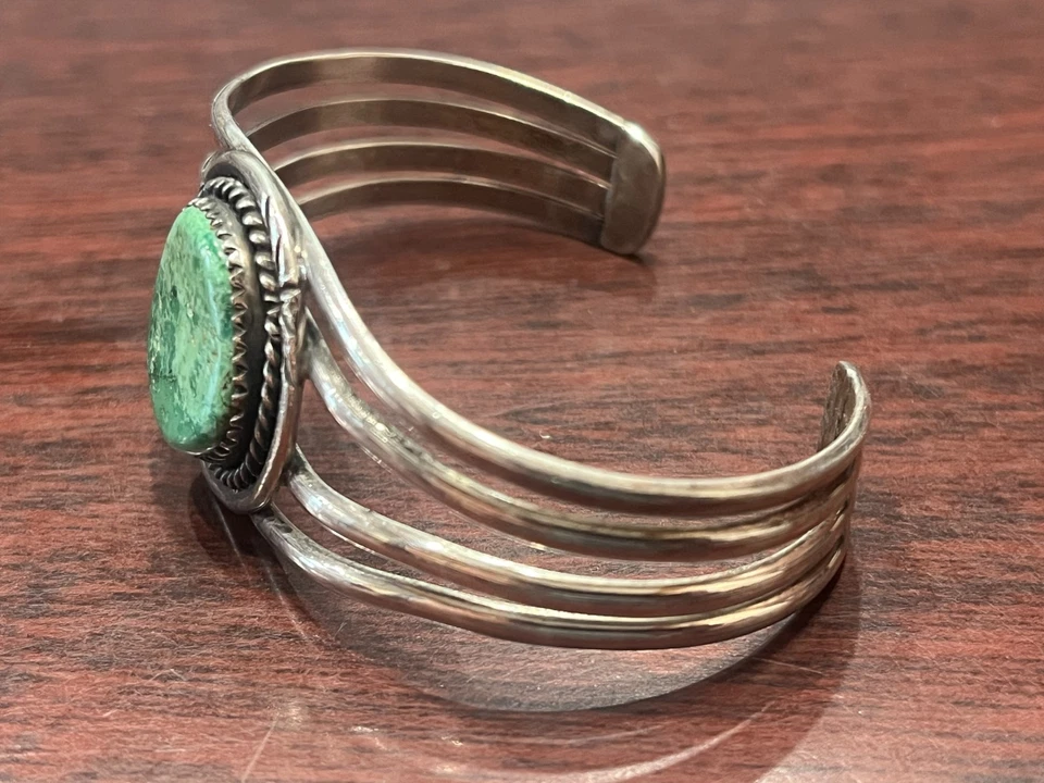 SW Sterling Silver Green Turquoise Cuff Bracelet - 20.9g - Fits to 6.75" - Image 3 of 4