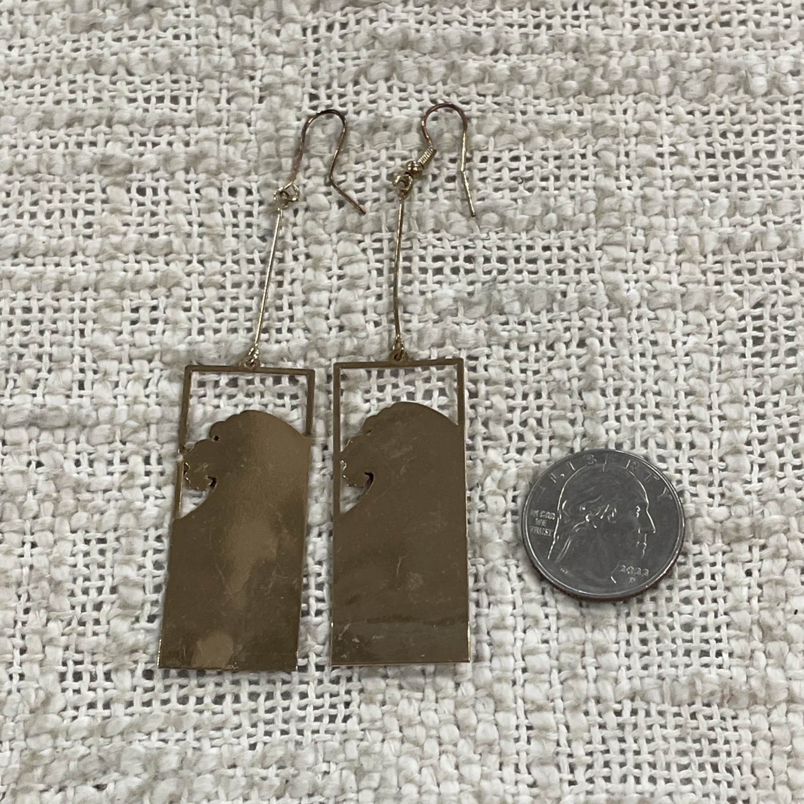 Gold Toned Rectangular Great Wave Dangle Drop Ear… - image 4