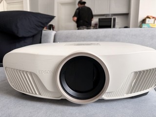 Epson EH TW7400 4K PRO UHD 3LCD Proiettore Home Cinema (senza telecomando)