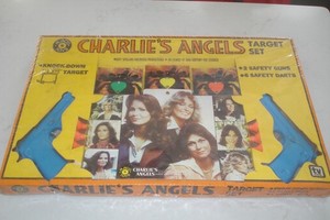 CHARLIE'S ANGELS TARGET SET STILL SEALED MIP 1977 FARRAH FAWCETT PLACO TOYS RARE