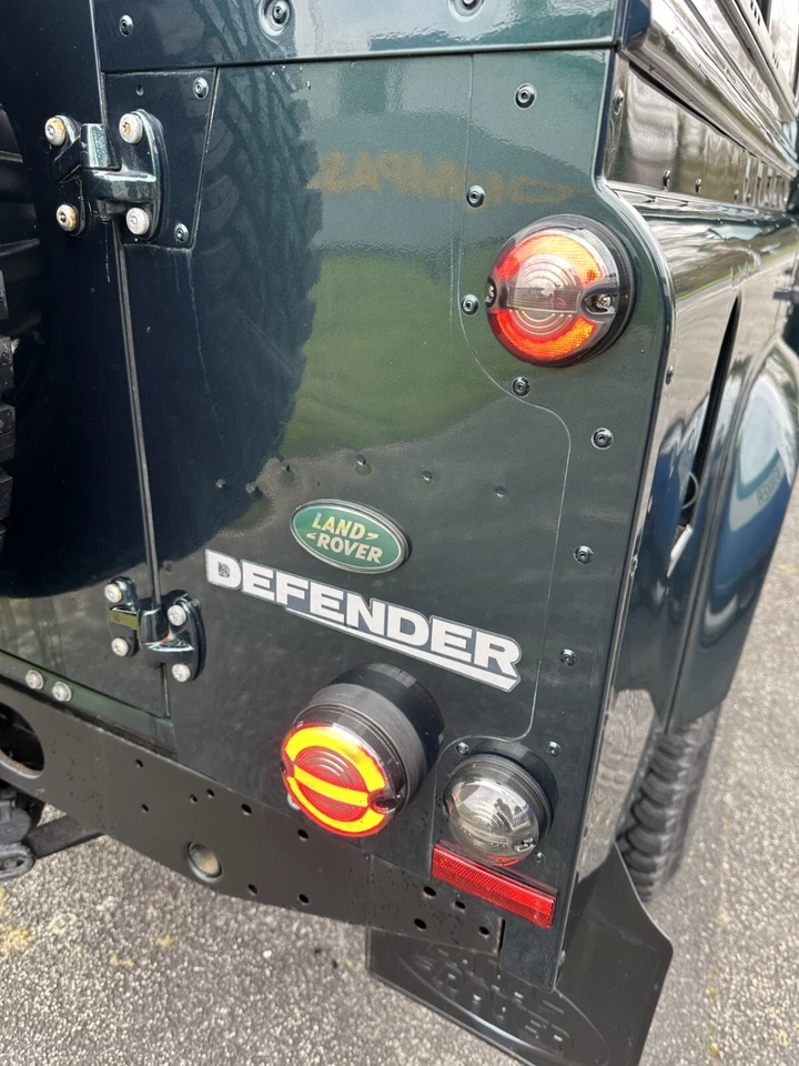 Kit Luci LED Fumè Stile Scolpito 10 Prt Retromarcia Fendinebbia per Land Rover Defender - Immagine 4 di 4