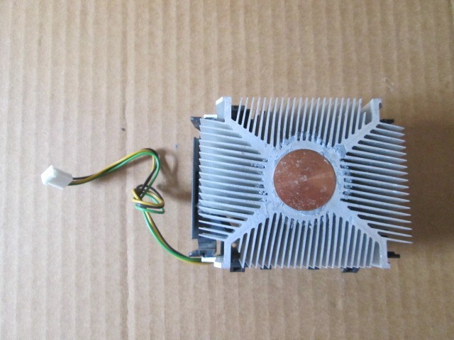 【中古品　動作確認済】Intel CPUクーラー C33218-002 中古品 動作確認済】Intel CPUクーラー C33218-002Ω