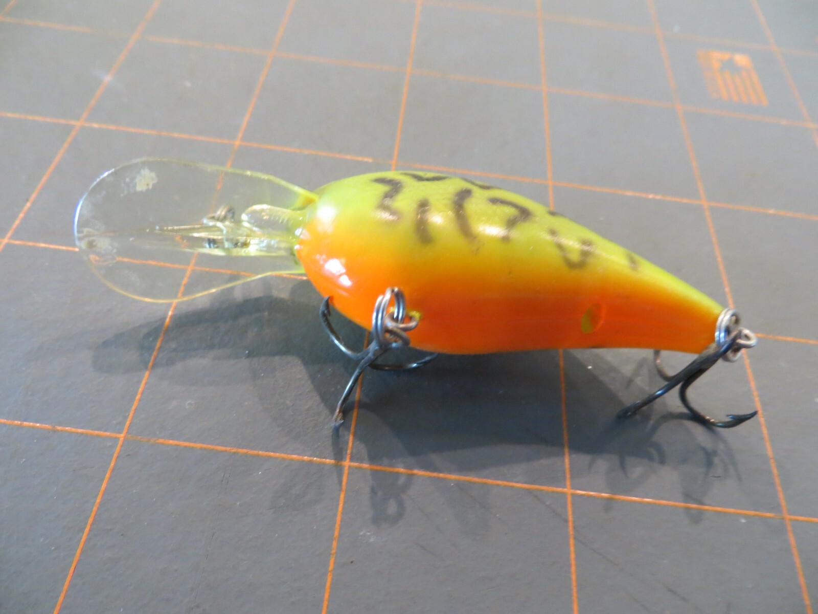 Vintage Blakemore Flo Thru Trouble Shooter Crankbait - Yellow & Black - 3 inch