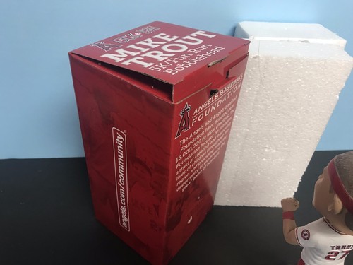 Mike Trout 5K & FUN RUN Los Angeles Angels 2017 Limited Edition Bobblehead (NEW) - Picture 6 of 6