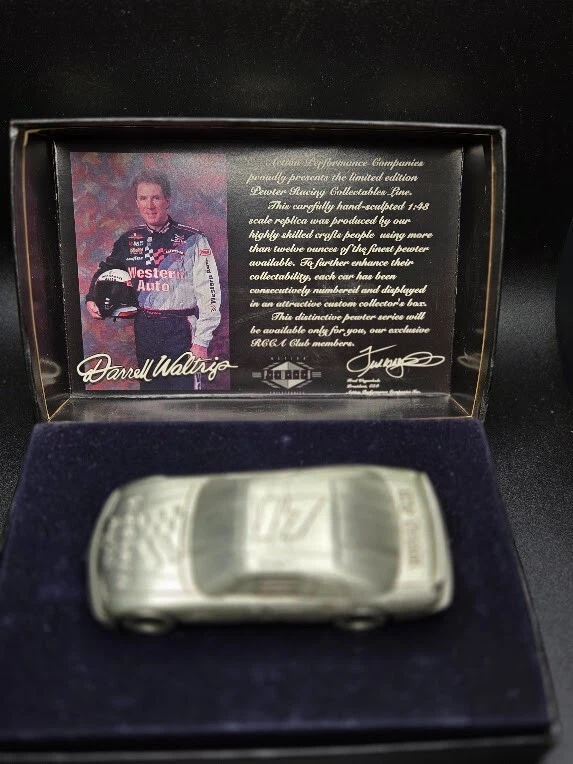 Darrell Waltrip #17 1995 Action Platinum Pewter Car 1/43 RCCA Western Auto - Image 2 of 4