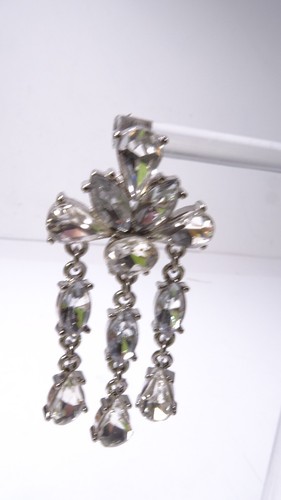 Banana Republic Women's Silver Crystal Fan Chandelier Earrings NWT 48 - Picture 3 of 6