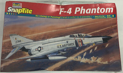 REVELL MONOGRAM F-4 PHANTOM SNAPTITE 1:72 1998 NO GLUE SKILL 1