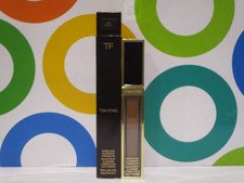 TOM FORD  SHADE AND ILLUMINATE CONCEALER  7W0 COCOA  .18 OZ