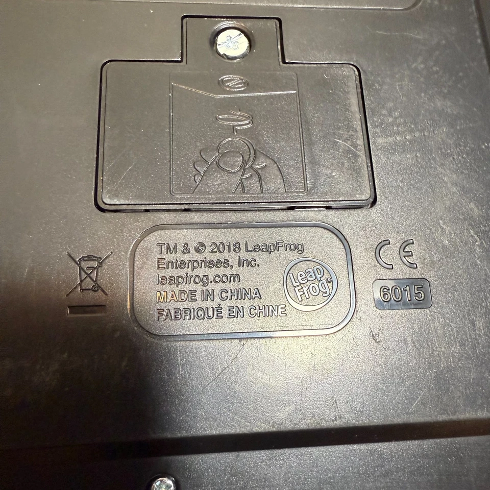 LeapFrog Learning Friends 100 Words Book, Spanish + English - Image 4 of 4