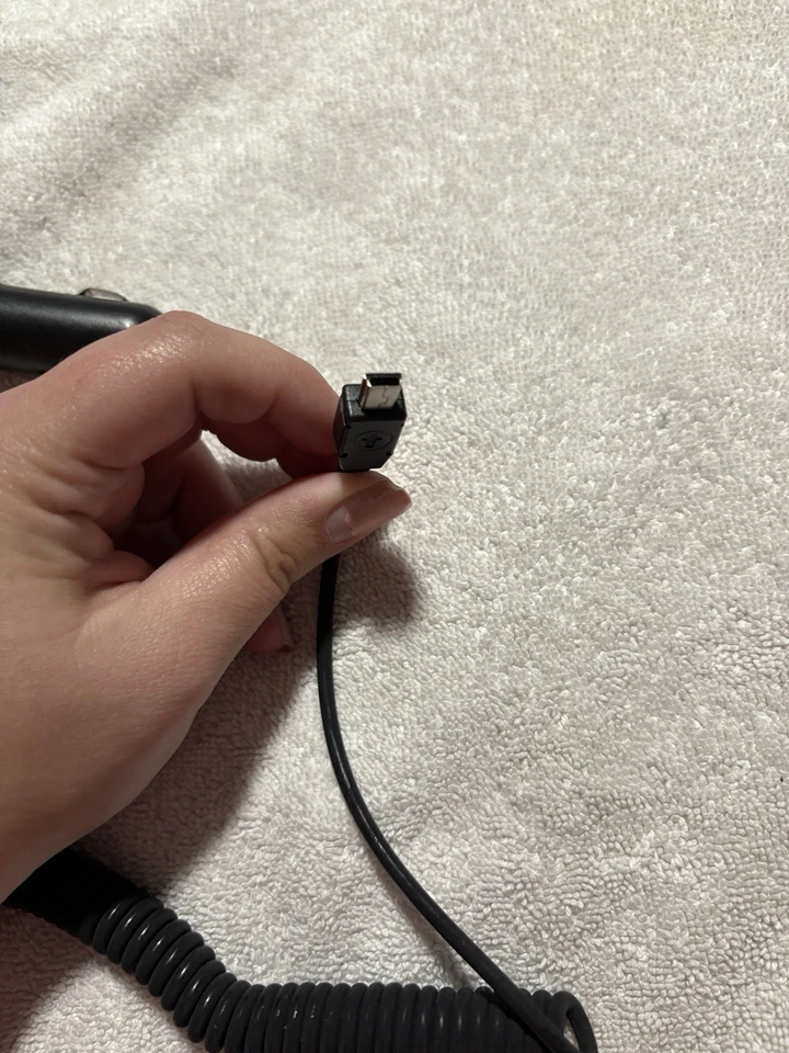 Cargador de coche W.A.S.P Foto 3 de 4