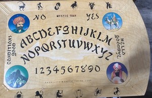 Haskelite 'Mystic Hand' Vintage Wood Ouija Planchette Chicago, Illinois
