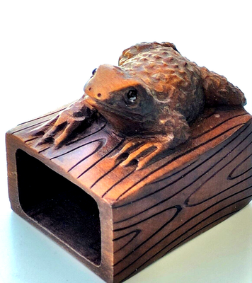 Meiji-Era Japanese Wooden Frog Netsuke – Signed Gyokumatsu – Hand