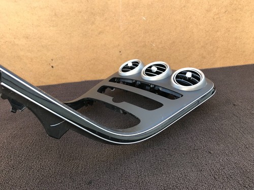 Center Console Dash Trim Panel Air Vent Mercedes W205 C250 C350 C43 oem - Picture 5 of 9