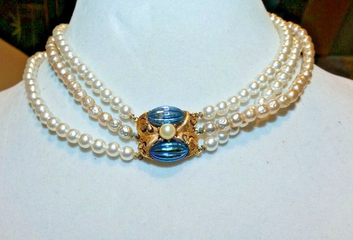 Florenza 3-Strand Faux Pearl Necklace w 