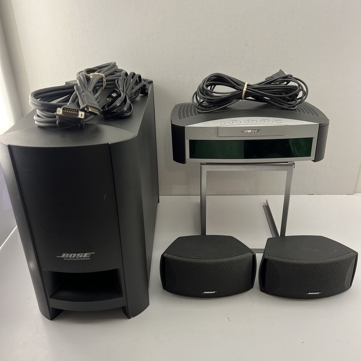 BOSE AV 3-2-1 Media Center w/ Powered Speaker System BOSE AV 3-2-1 Media Center w/ Powered Speaker System