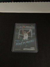2023-24 Hoops Pure Players Giannis Antetokounmpo #3. NrMt