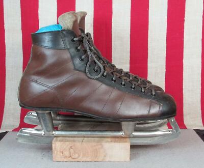 Vintage 1940s CCM Leather Ice Hockey Skates 2-Tone Brown  display picture 3