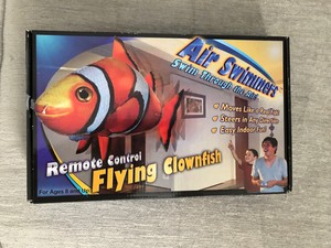 air swimmers remote control flying clownfish