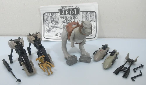 Vintage 1980s Star Wars ESB ROTJ Playset Accessories Speeder Bike Tauntaun Lot