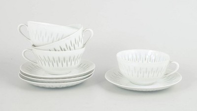 Friedl Holzer-Kjellberg for Arabia. Four porcelain tea cups with saucers. 1970s.