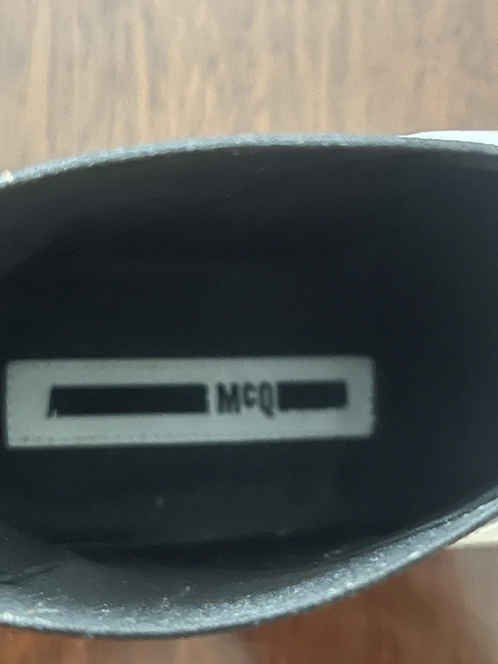 Alexander McQueen Women’s White, Patent Leather,Dress Healed Boots Size 9 - Image 3 of 4